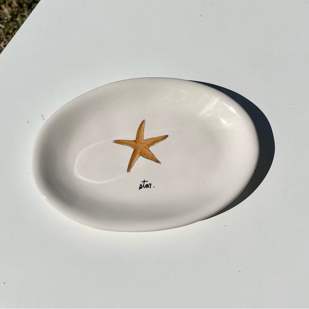 New Rae Dunn Star Plate